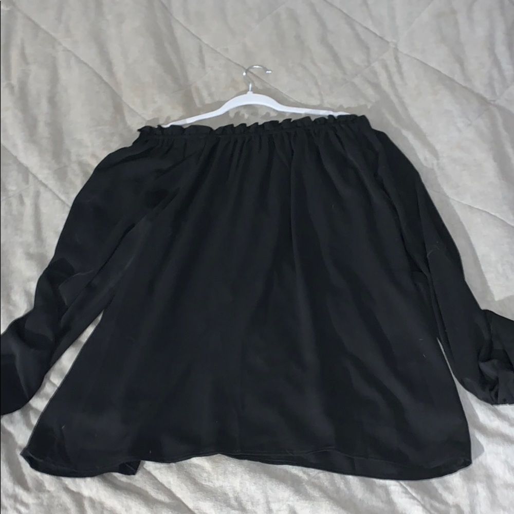 Heart shape off the shoulder VICI collection dress